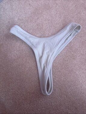 Ribbed High-Cut thong - Light Green